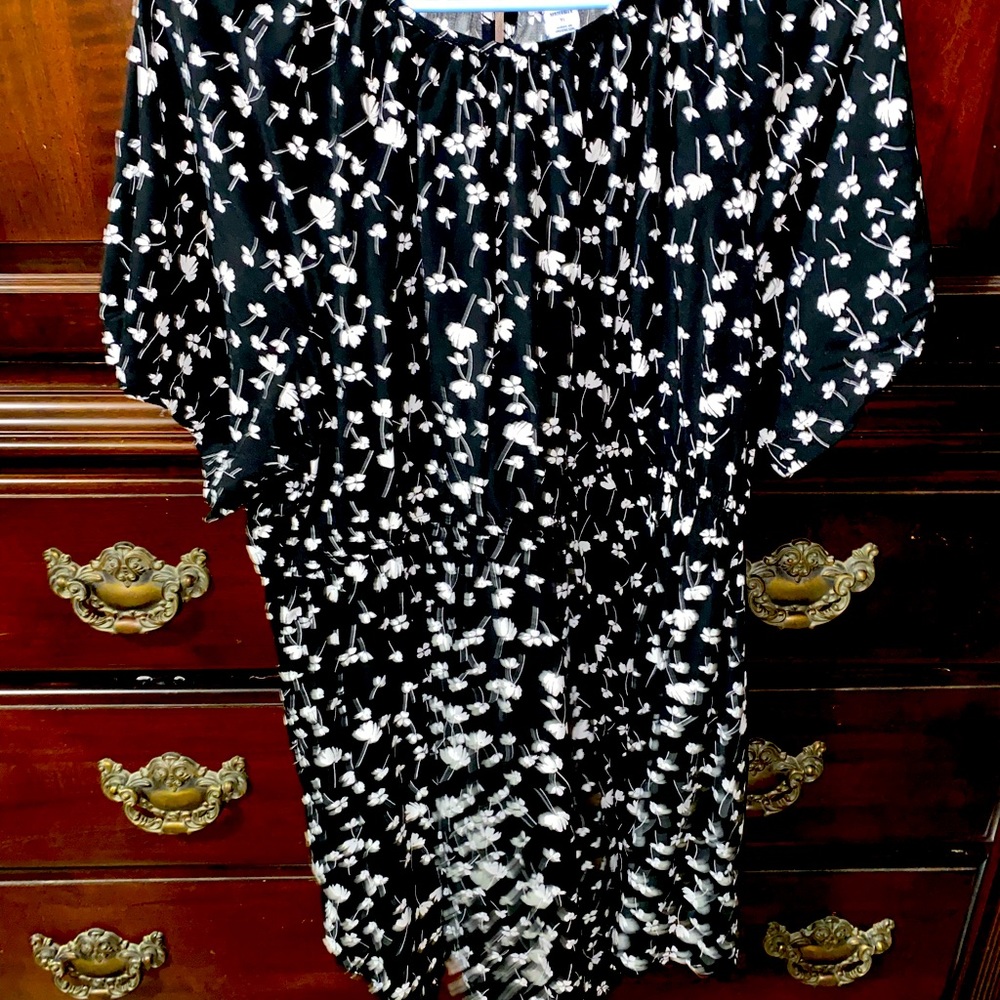 Maternity Waist-Defined Short Sleeve Top